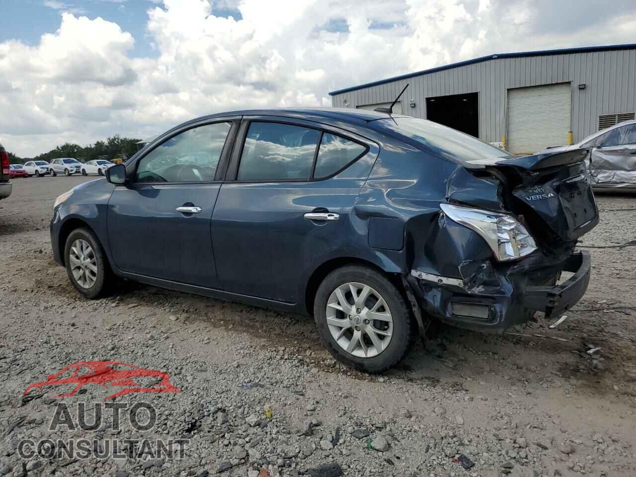 NISSAN VERSA 2017 - 3N1CN7AP3HL826247