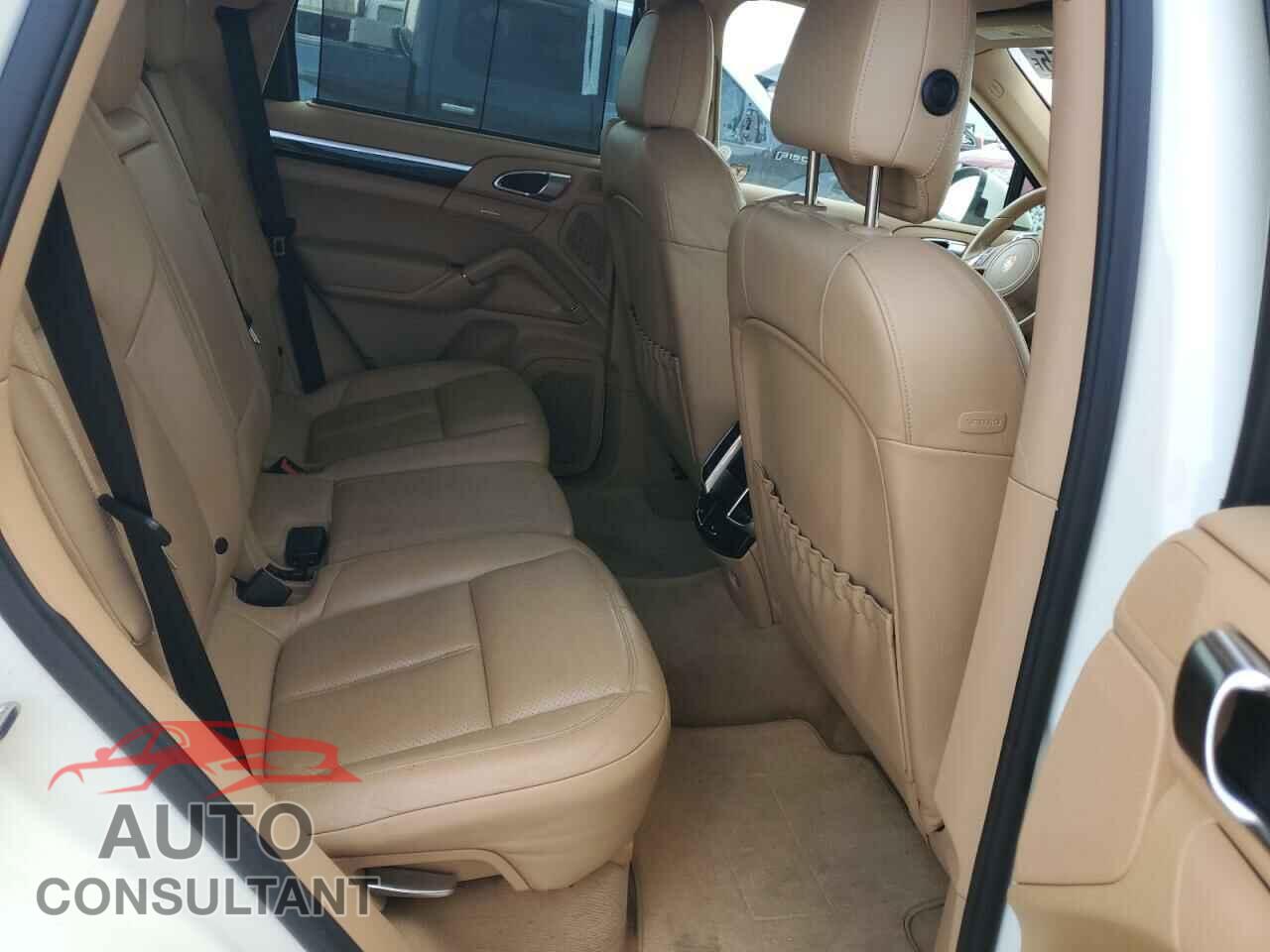 PORSCHE CAYENNE 2012 - WP1AA2A23CLA02615
