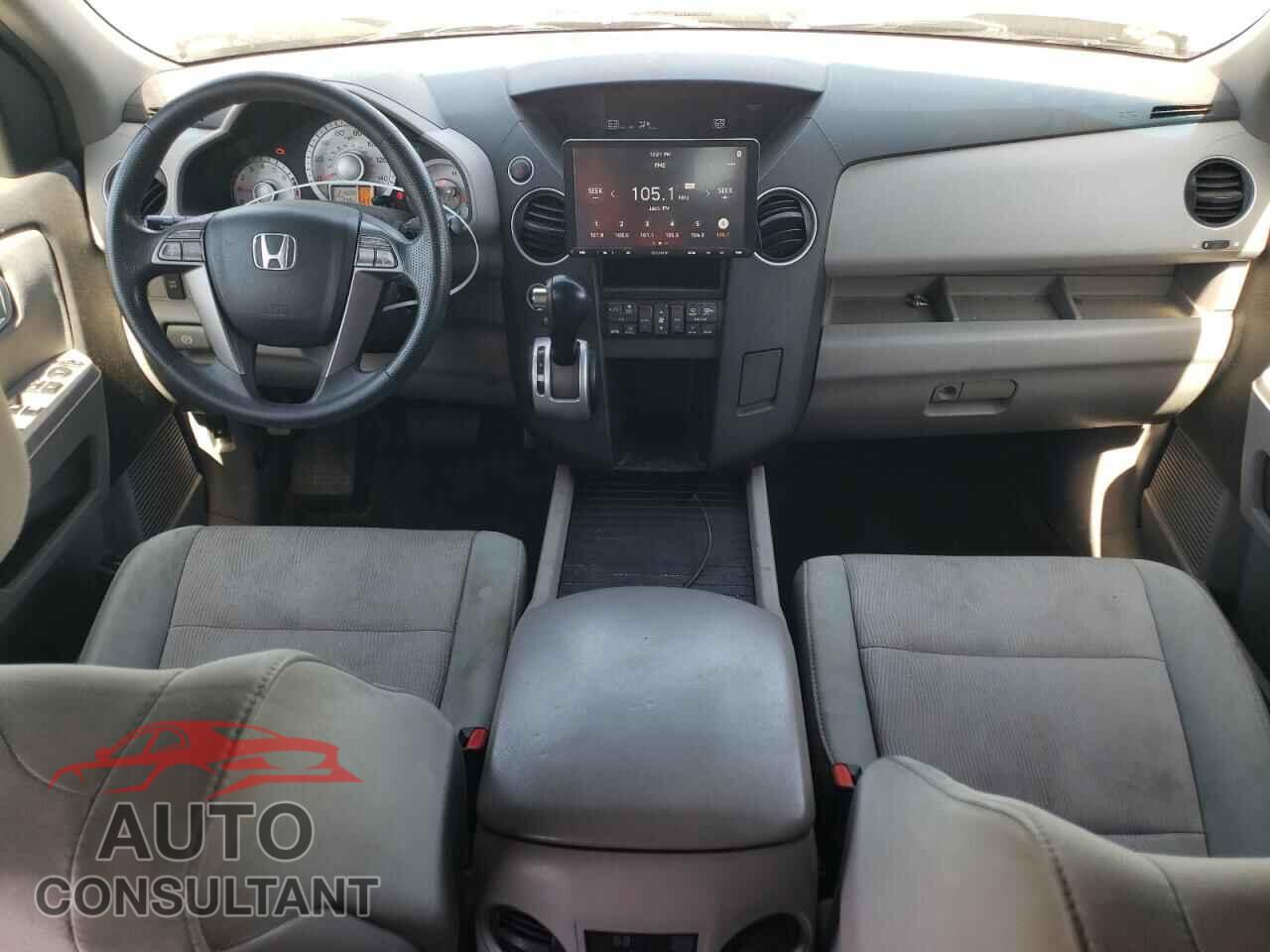 HONDA PILOT 2010 - 5FNYF4H41AB022608