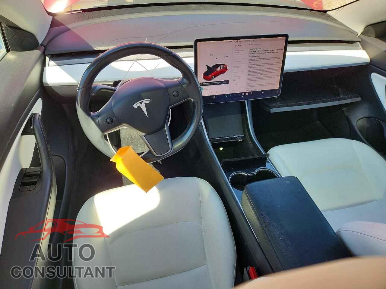 TESLA MODEL 3 2019 - 5YJ3E1EB7KF391831
