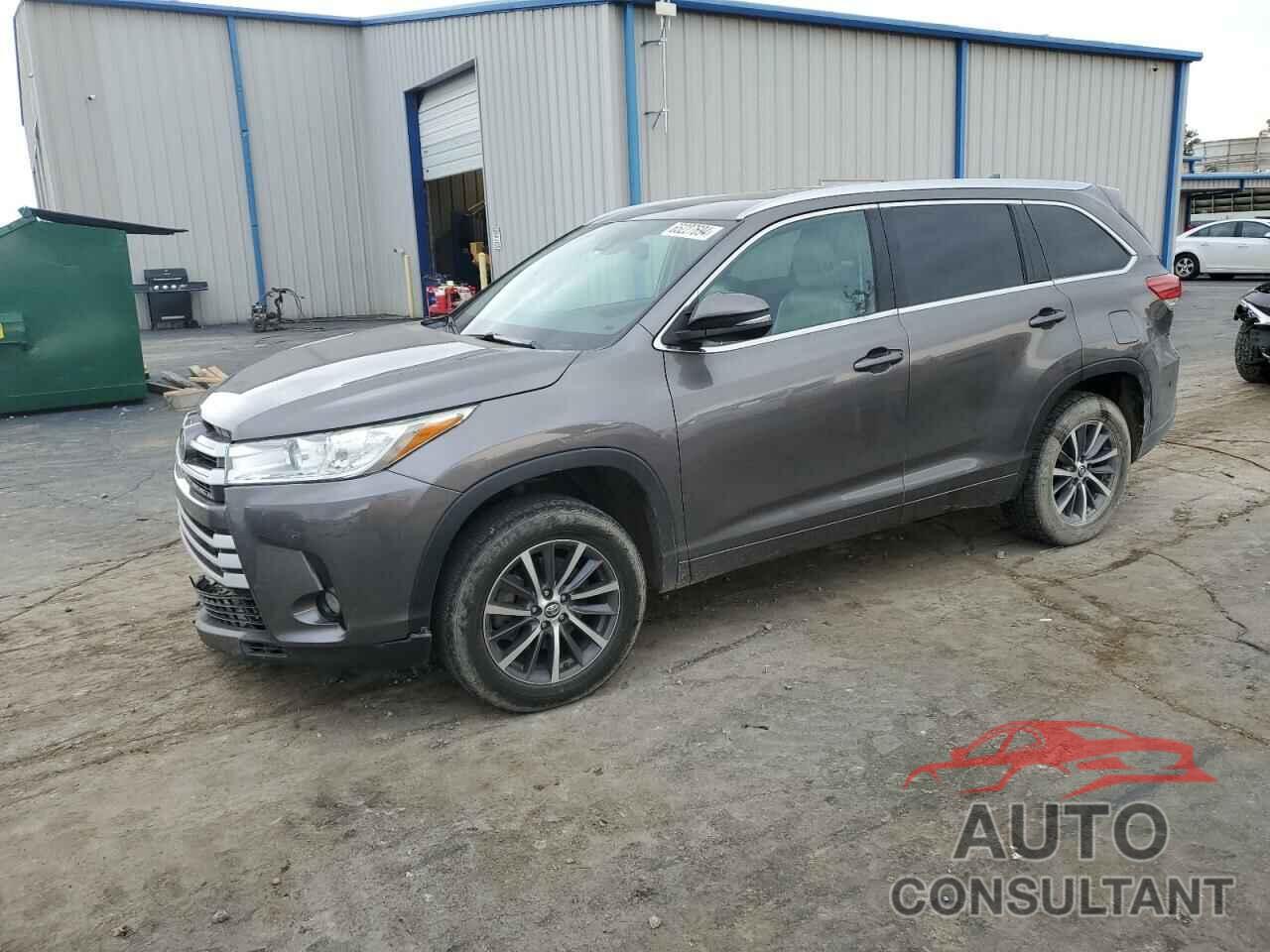 TOYOTA HIGHLANDER 2017 - 5TDKZRFH1HS508504