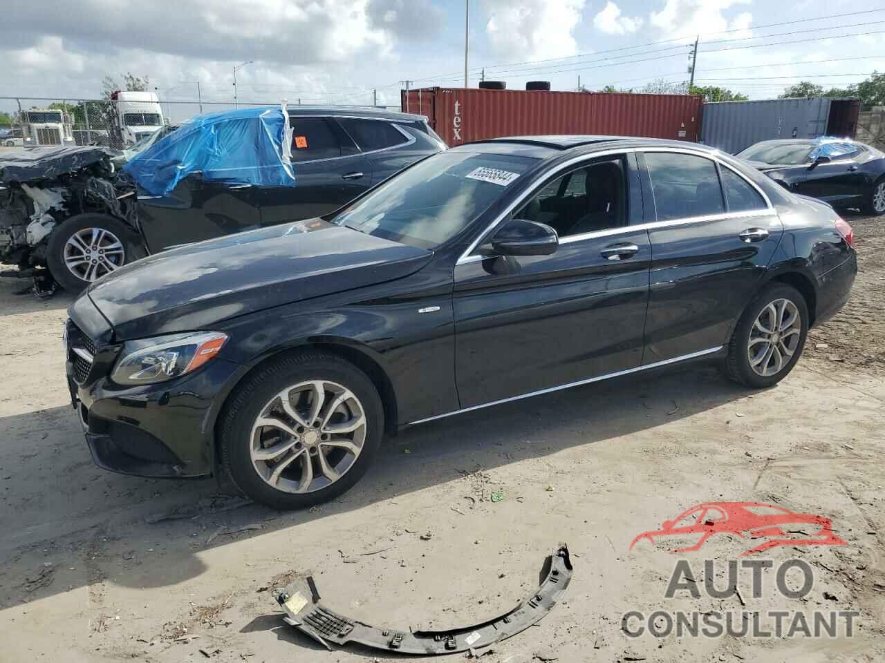 MERCEDES-BENZ C-CLASS 2016 - 55SWF4KB1GU104585