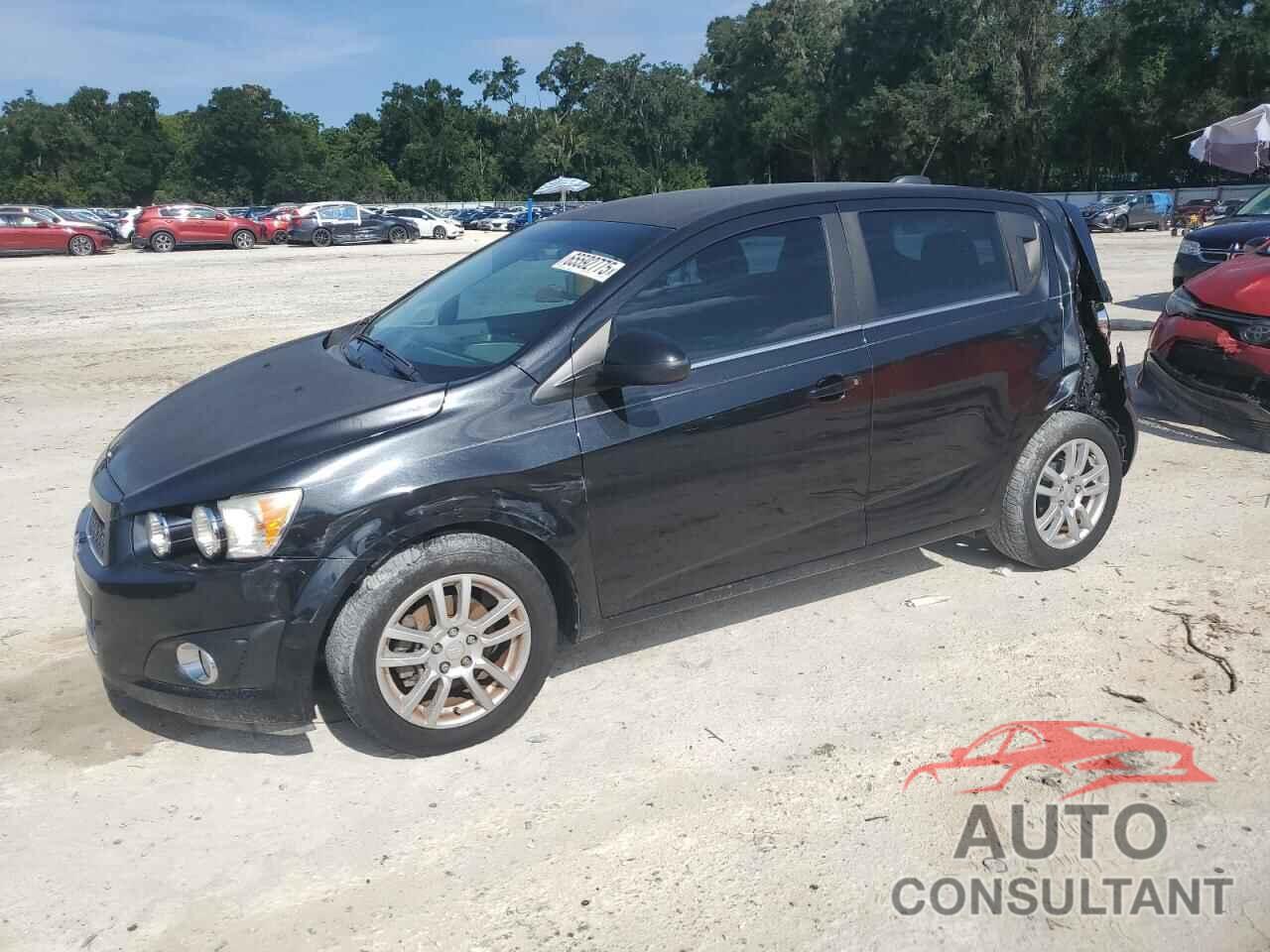 CHEVROLET SONIC 2015 - 1G1JC6SB0F4211786