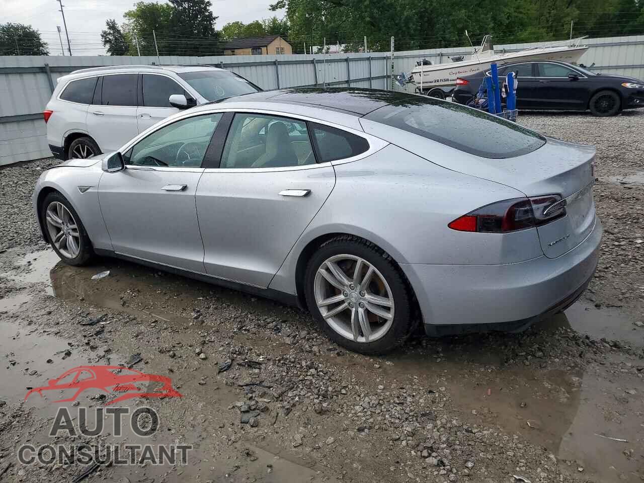 TESLA MODEL S 2013 - 5YJSA1CN0DFP22076