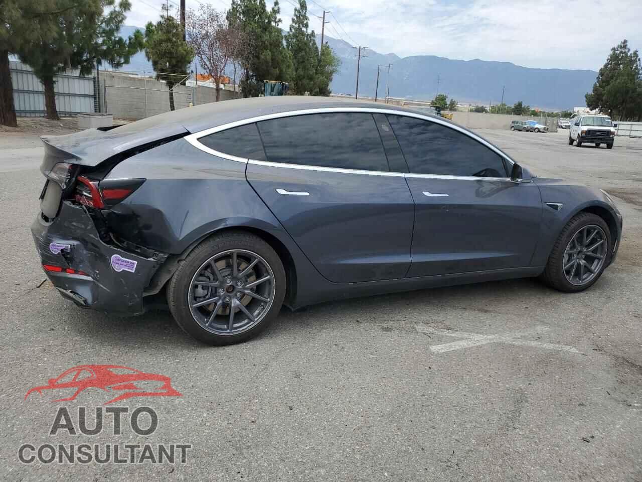TESLA MODEL 3 2019 - 5YJ3E1EA5KF400193