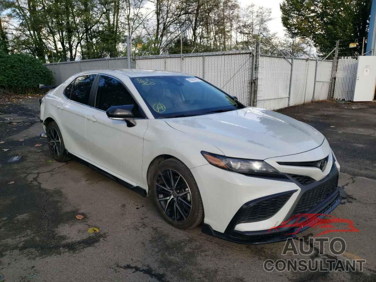 TOYOTA CAMRY 2022 - 4T1G11AKXNU015344