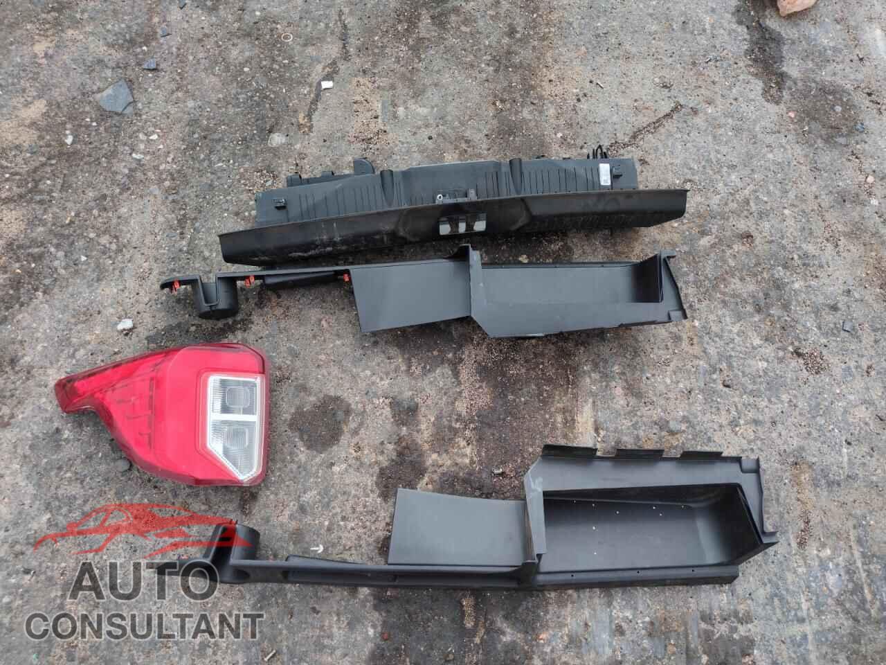 FORD EXPLORER 2022 - 1FMSK8DH0NGB42795