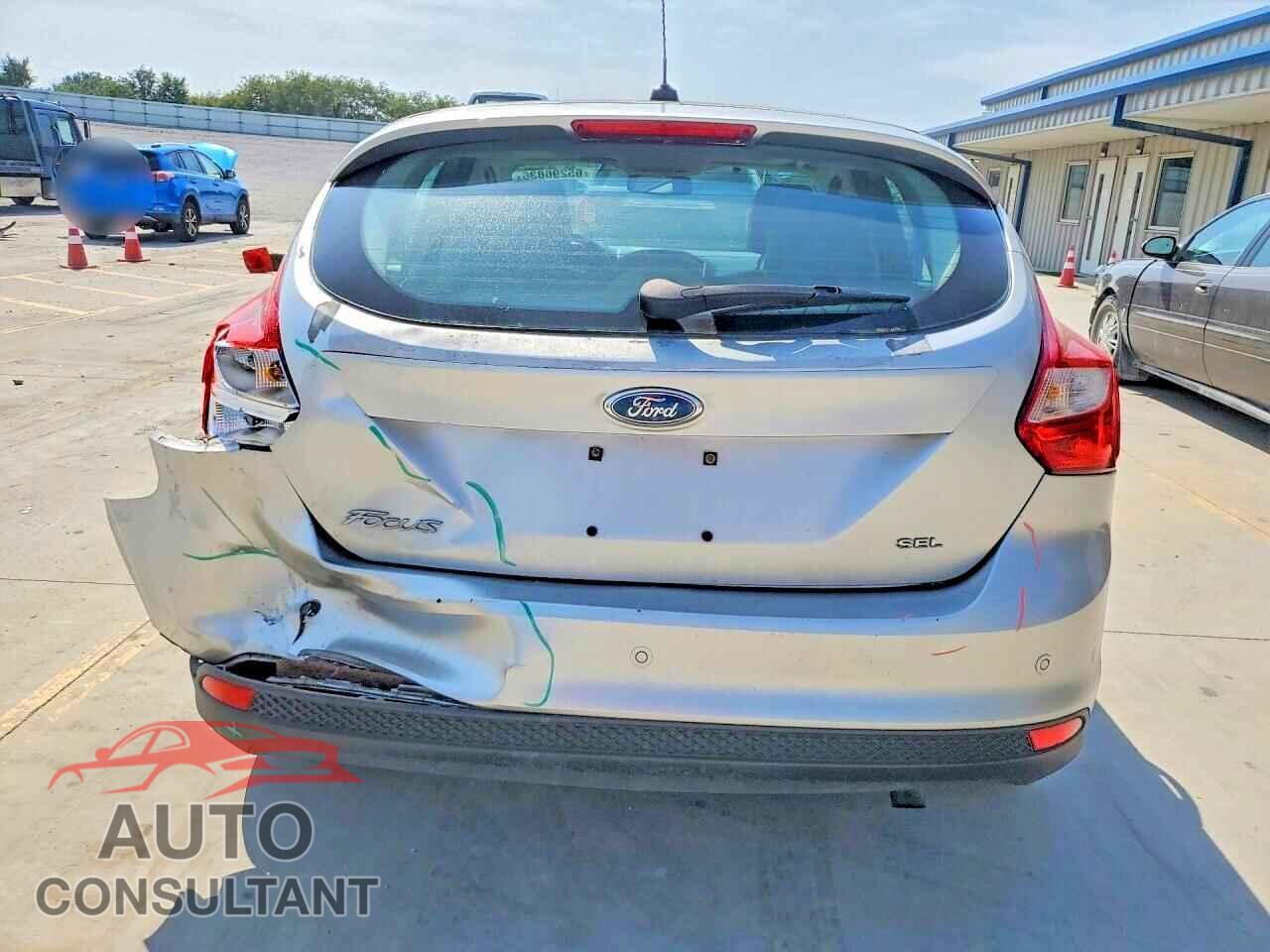 FORD FOCUS 2012 - 1FAHP3M27CL120706