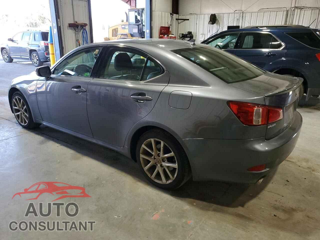 LEXUS IS 2012 - JTHCF5C20C5060341