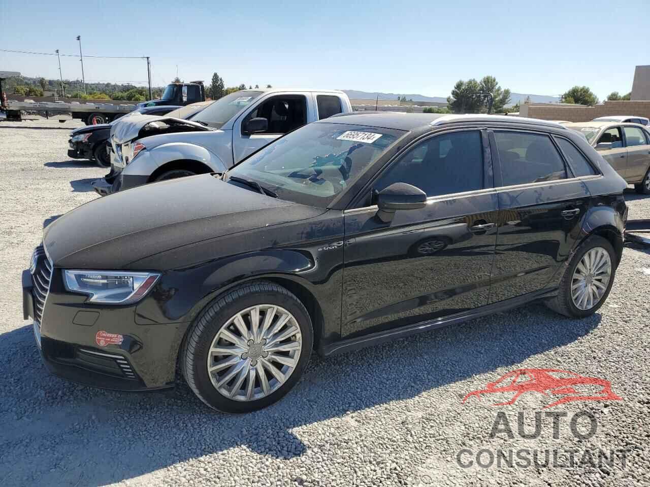 AUDI A3 2018 - WAUUPBFFXJA060090