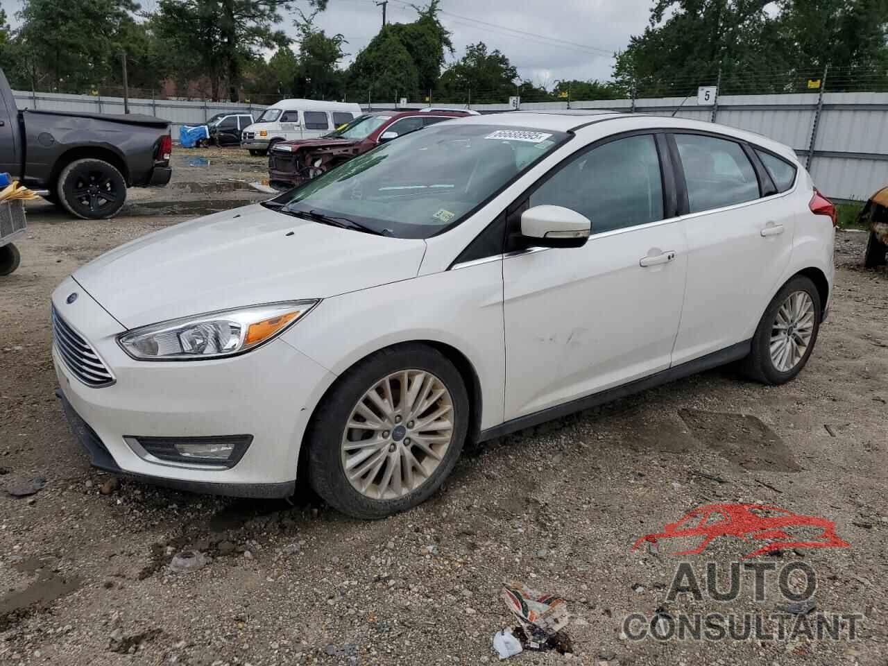 FORD FOCUS 2018 - 1FADP3N27JL290820