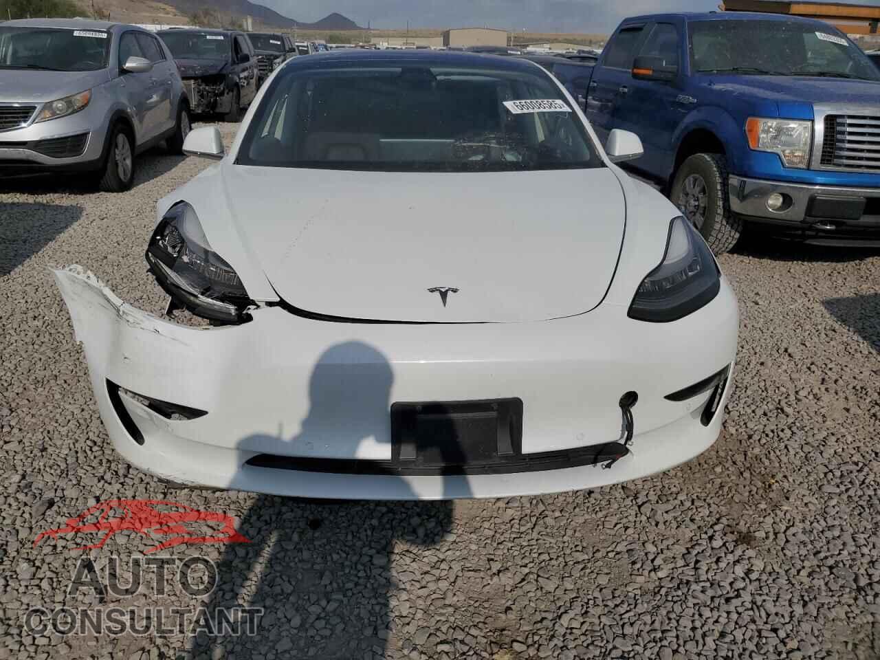 TESLA MODEL 3 2018 - 5YJ3E1EA7JF018357