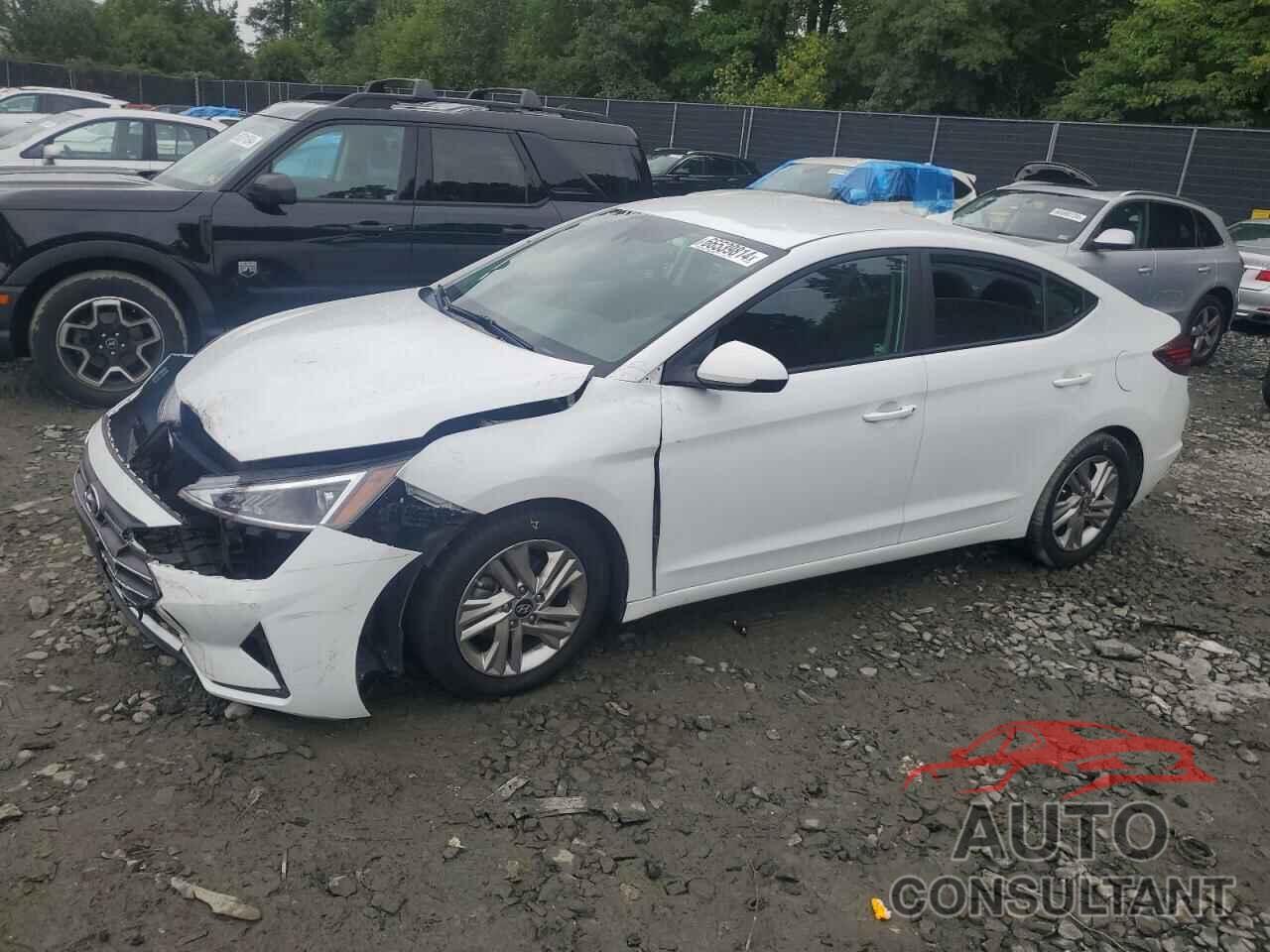 HYUNDAI ELANTRA 2019 - 5NPD84LFXKH457860