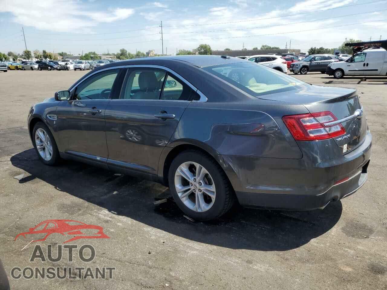 FORD TAURUS 2017 - 1FAHP2D80HG135188