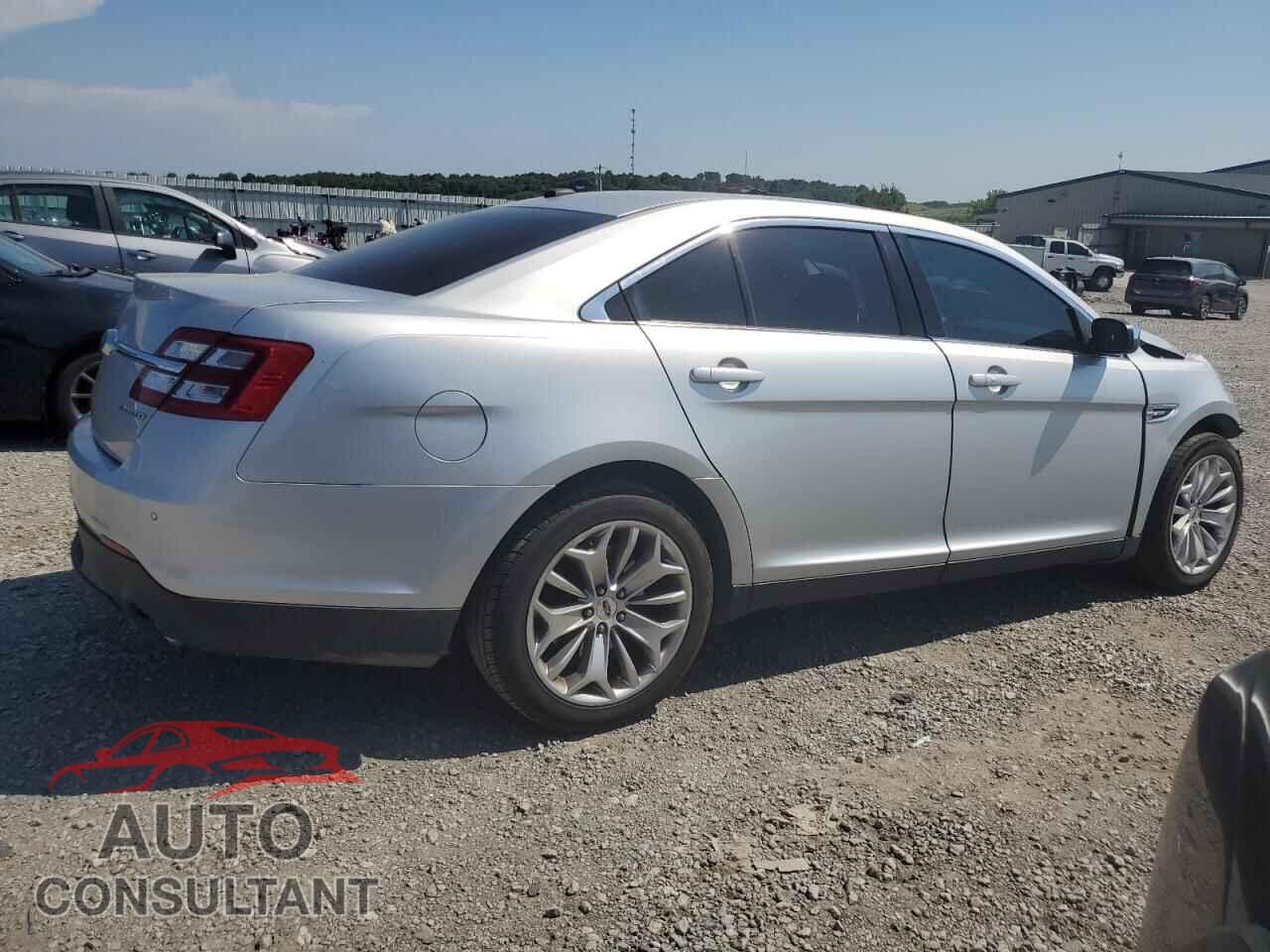 FORD TAURUS 2019 - 1FAHP2F88KG114660