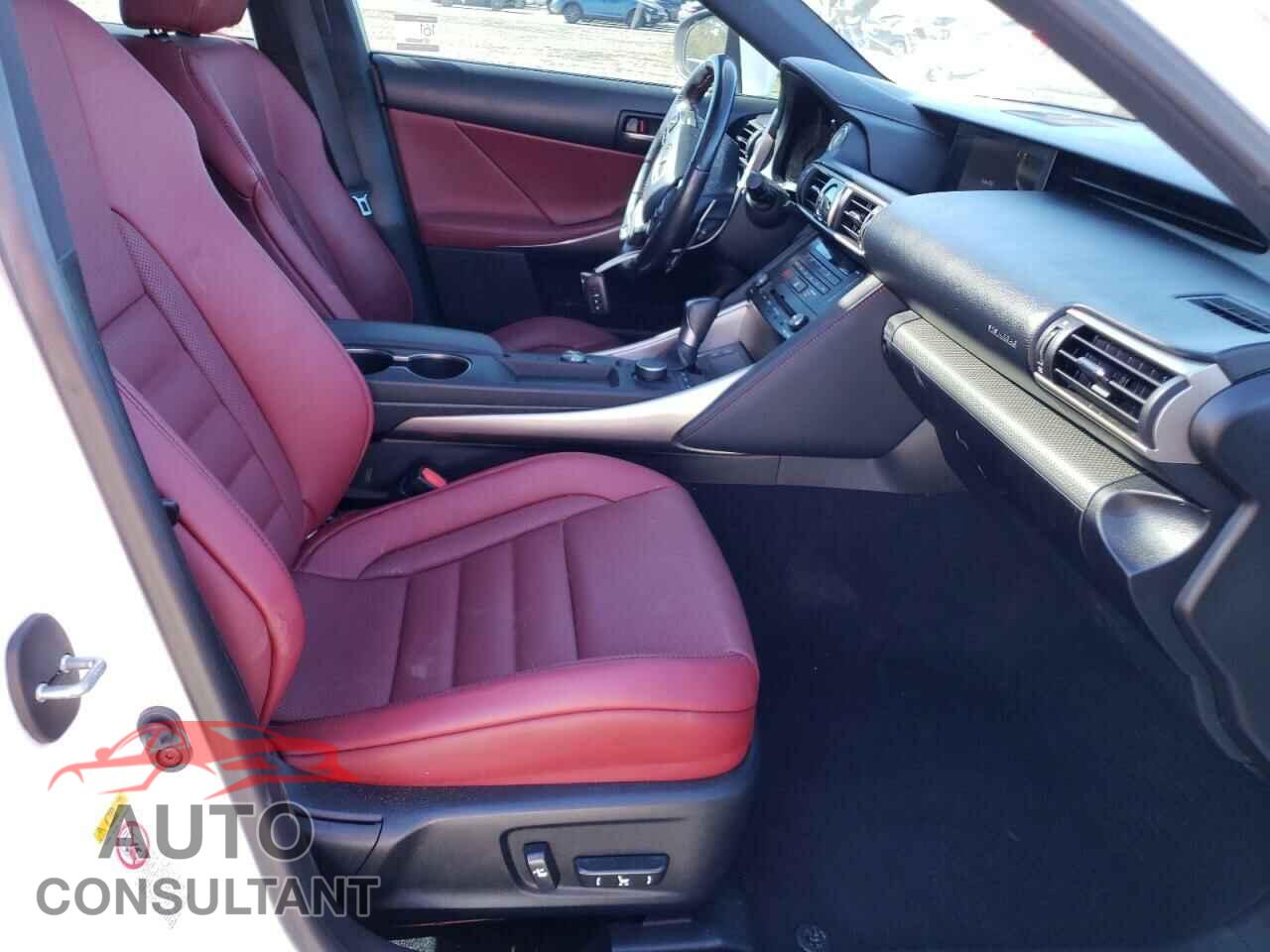 LEXUS IS 2017 - JTHBA1D24H5042482