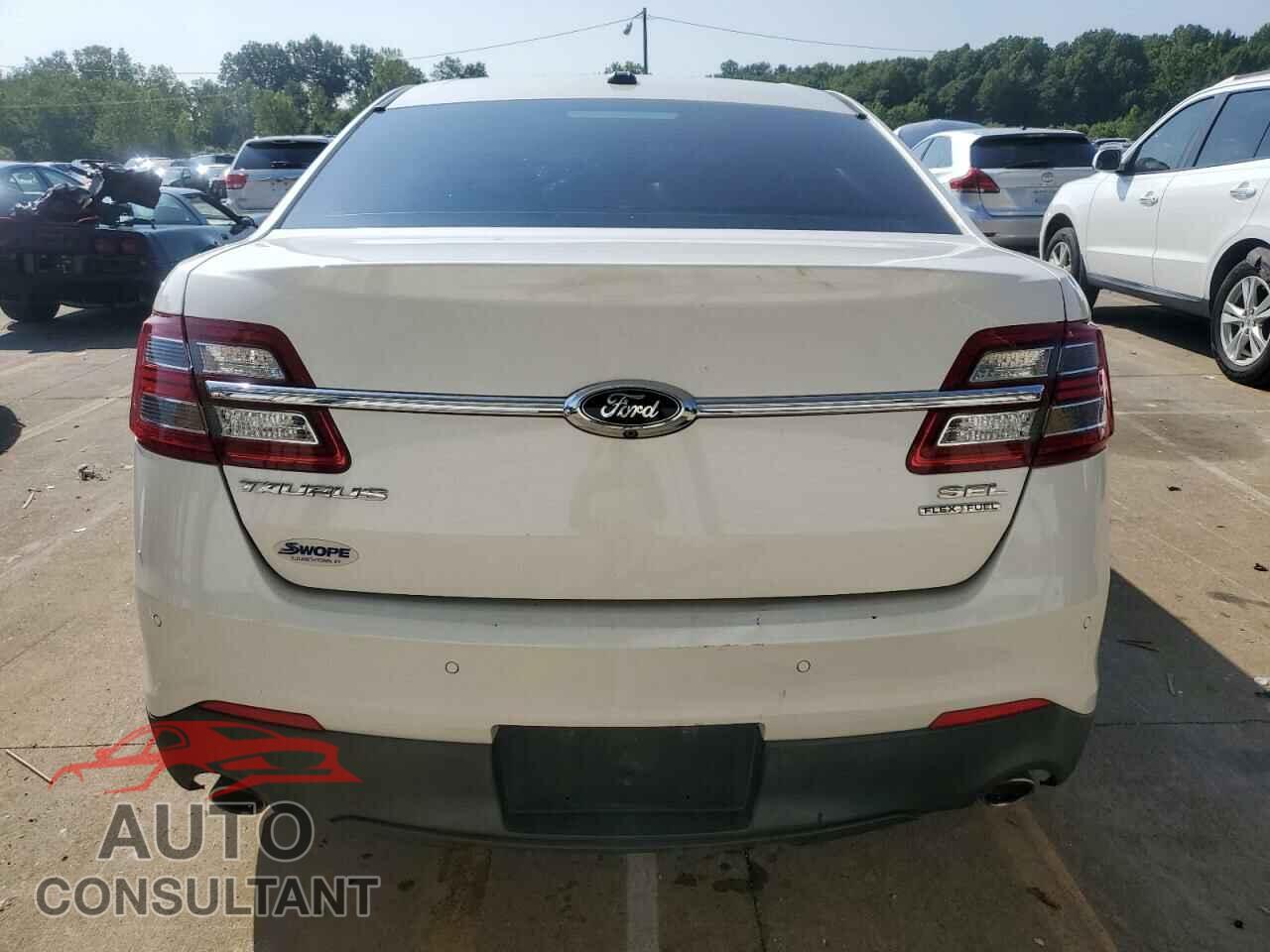 FORD TAURUS 2015 - 1FAHP2E80FG169546