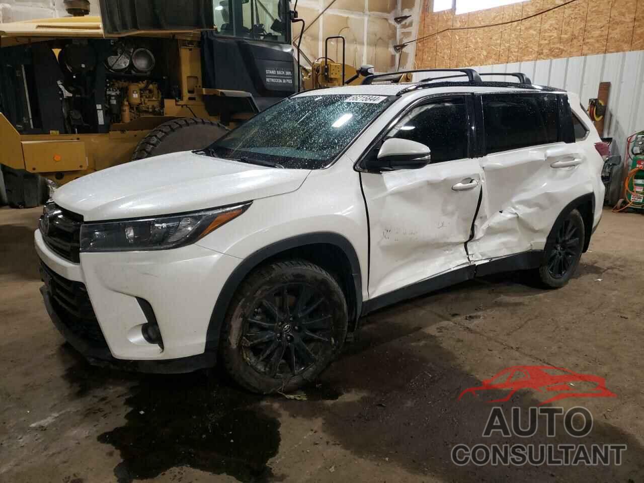 TOYOTA HIGHLANDER 2019 - 5TDJZRFHXKS935800