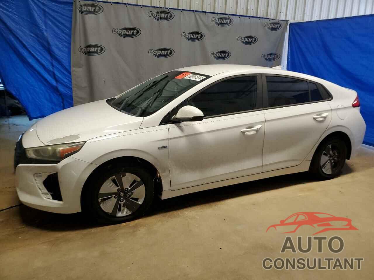 HYUNDAI IONIQ 2017 - KMHC65LC2HU039297