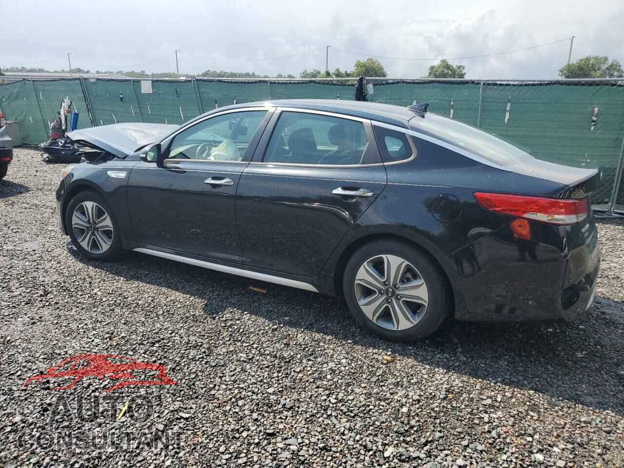 KIA OPTIMA 2017 - KNAGU4LC2H5004644