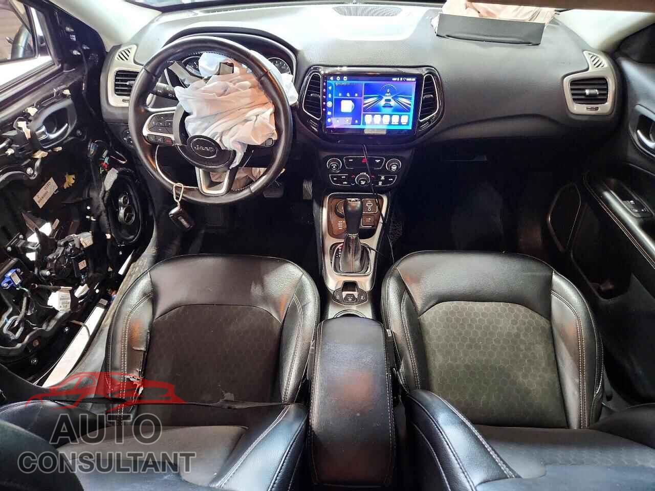 JEEP COMPASS 2020 - 3C4NJDBB4LT239695