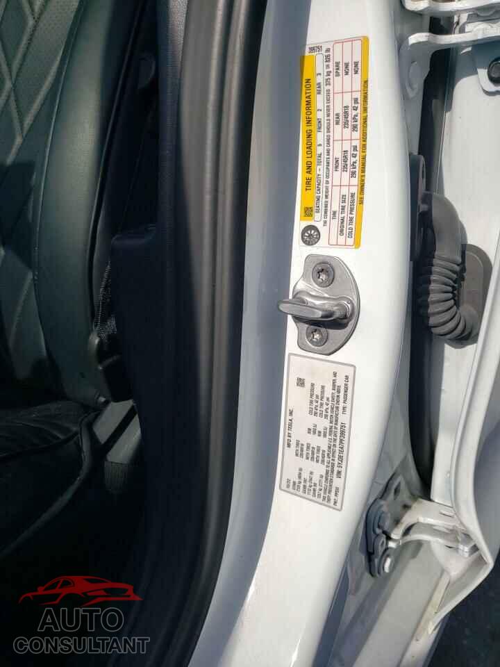TESLA MODEL 3 2023 - 5YJ3E1EA7PF399751