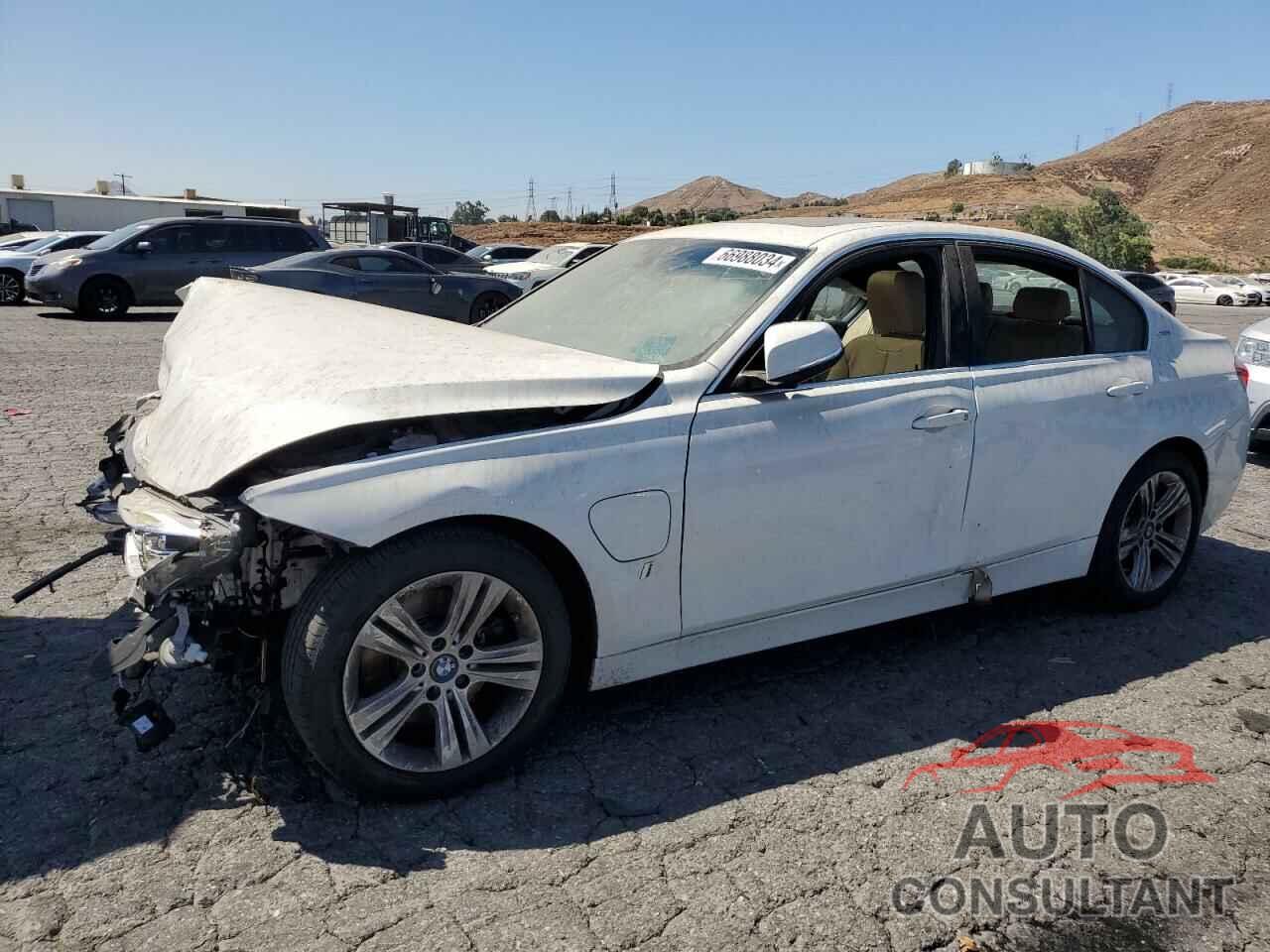 BMW 3 SERIES 2017 - WBA8E1C30HK895454