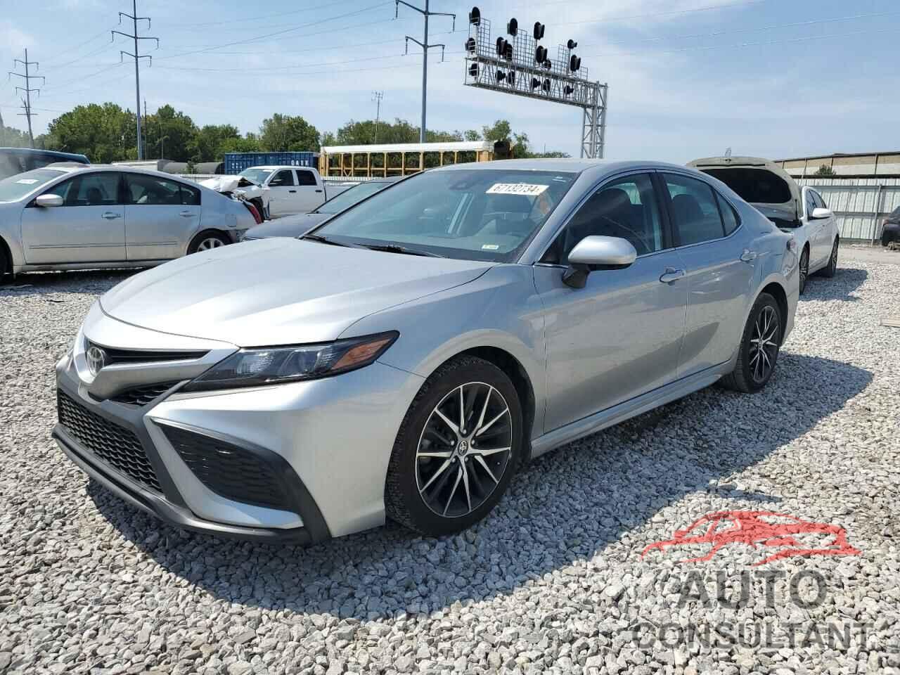 TOYOTA CAMRY 2021 - 4T1G11AKXMU524879