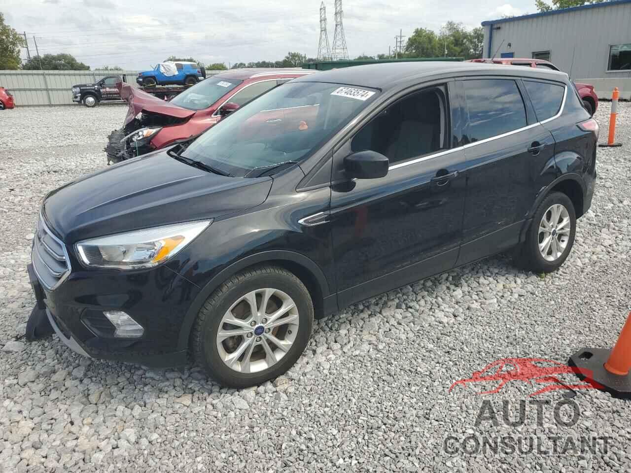 FORD ESCAPE 2017 - 1FMCU9GD1HUA78334