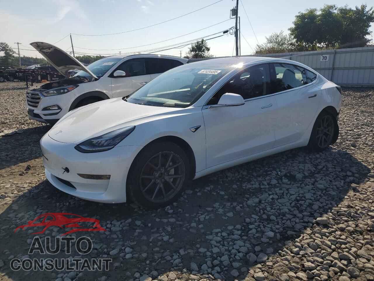 TESLA MODEL 3 2018 - 5YJ3E1EB0JF066856