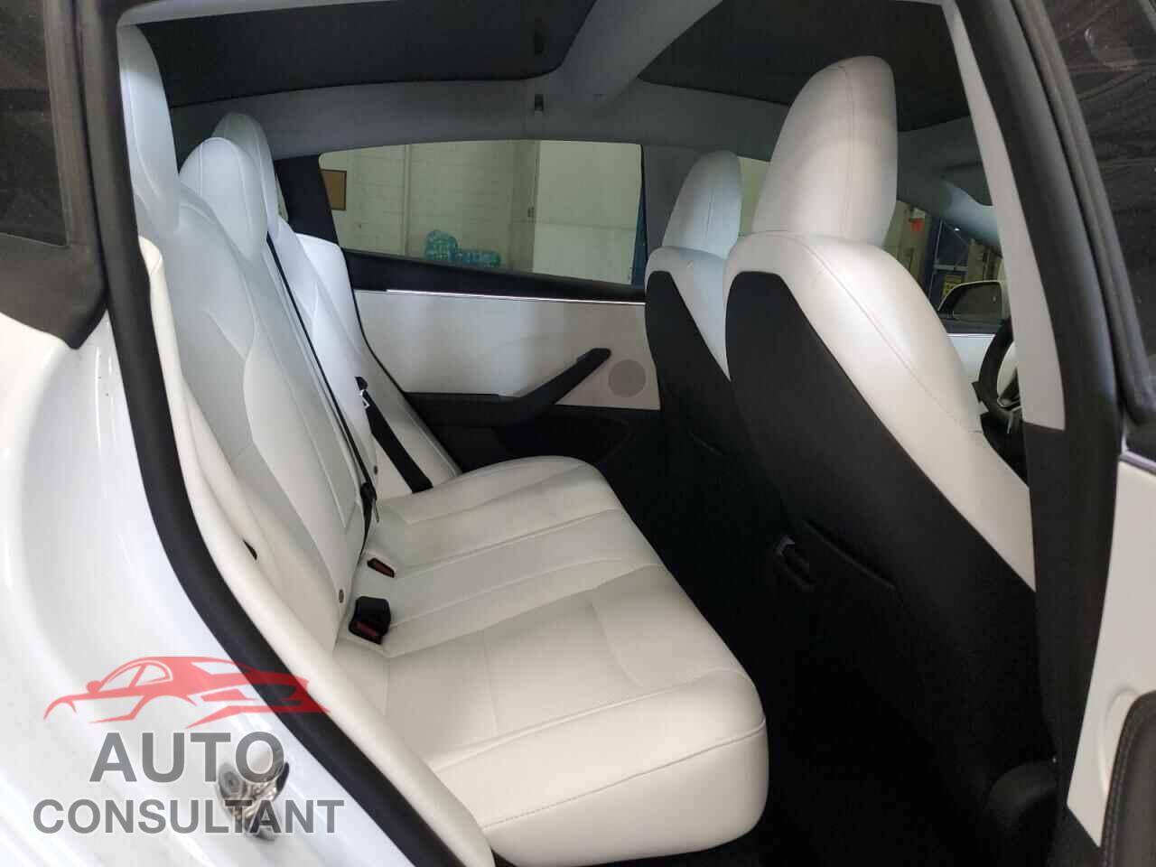 TESLA MODEL 3 2024 - 5YJ3E1EB4RF853949