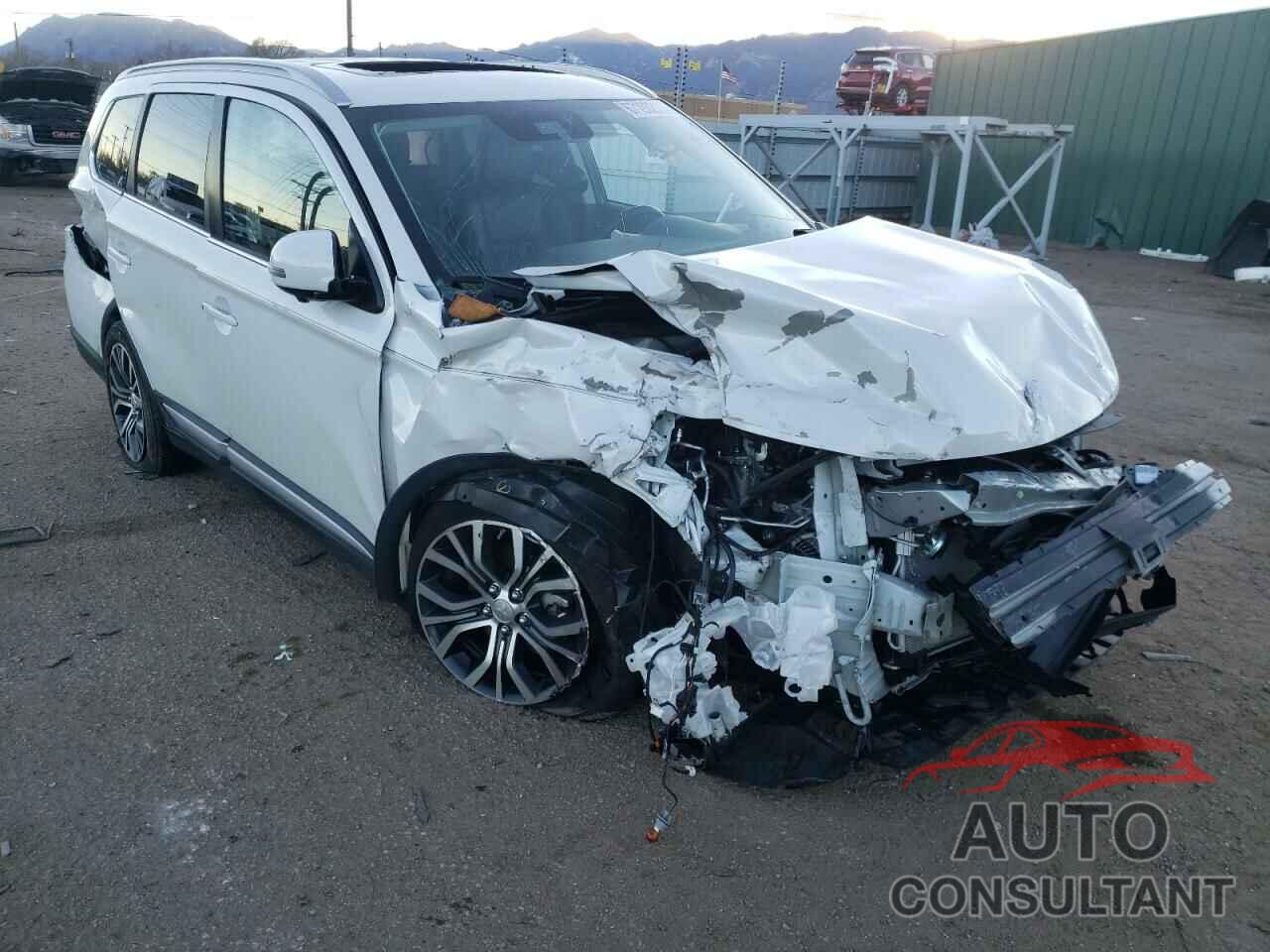 MITSUBISHI OUTLANDER 2018 - JA4AZ3A33JZ050998