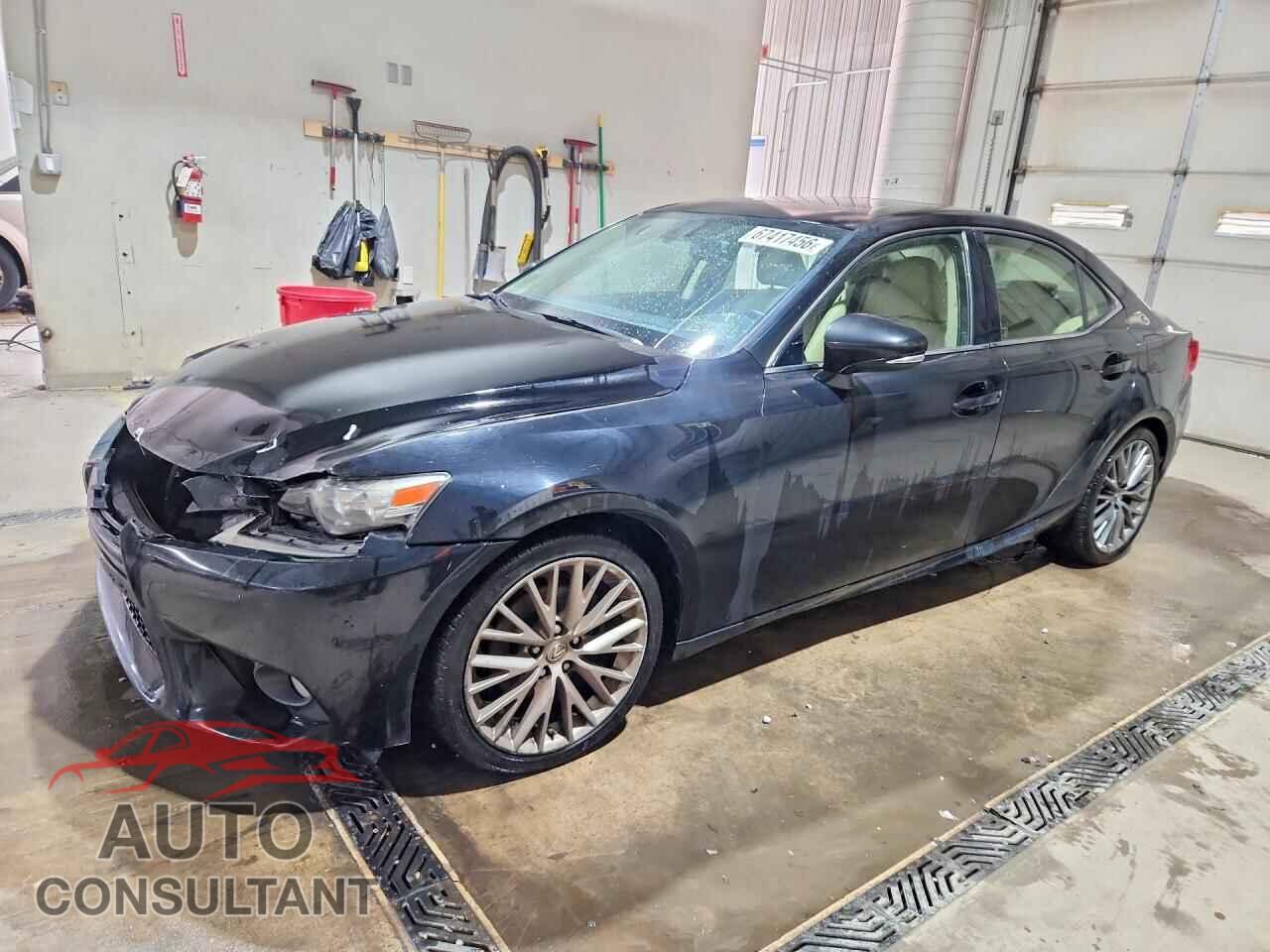 LEXUS IS 2014 - JTHCF1D20E5014115