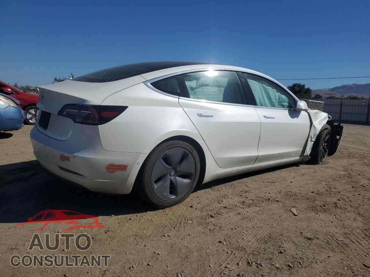 TESLA MODEL 3 2020 - 5YJ3E1EAXLF613769