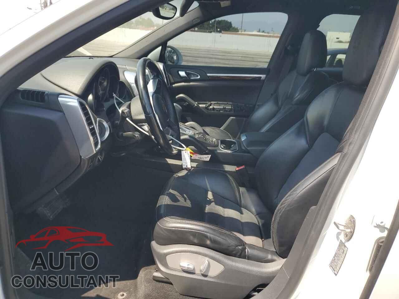 PORSCHE CAYENNE 2017 - WP1AA2A28HKA81924
