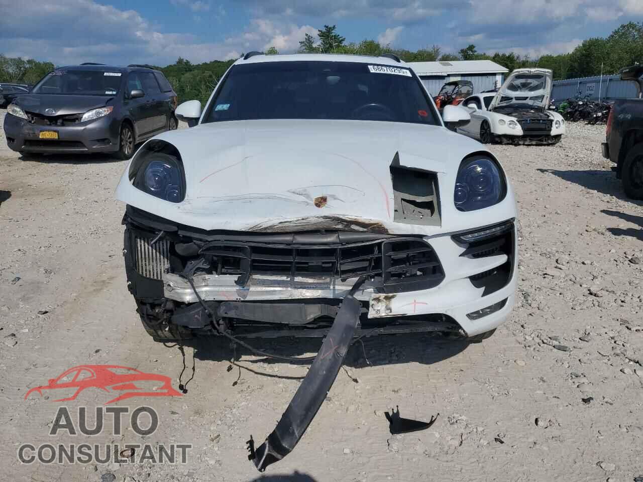 PORSCHE MACAN 2017 - WP1AG2A54HLB53835