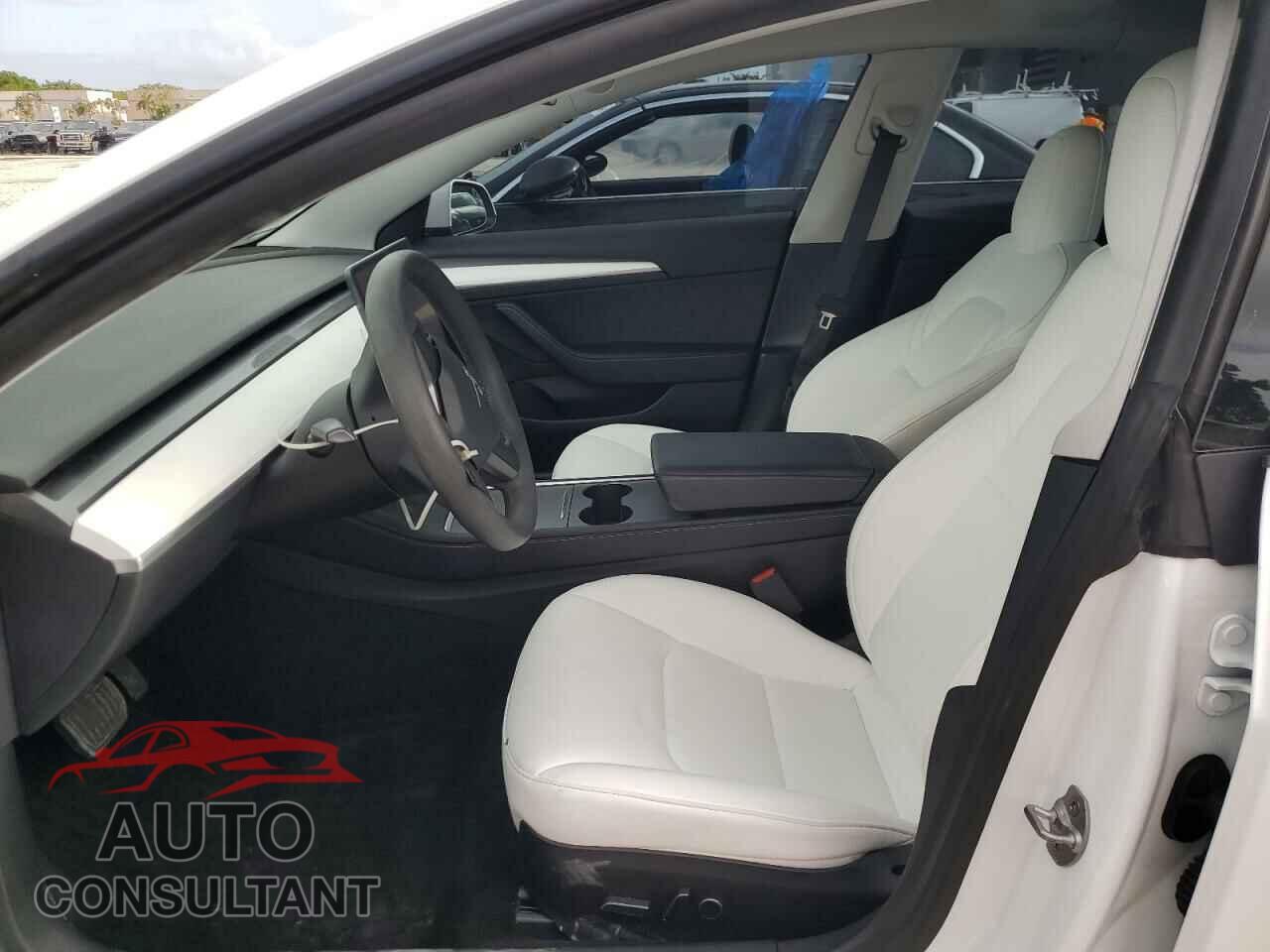 TESLA MODEL 3 2021 - 5YJ3E1EA5MF978183
