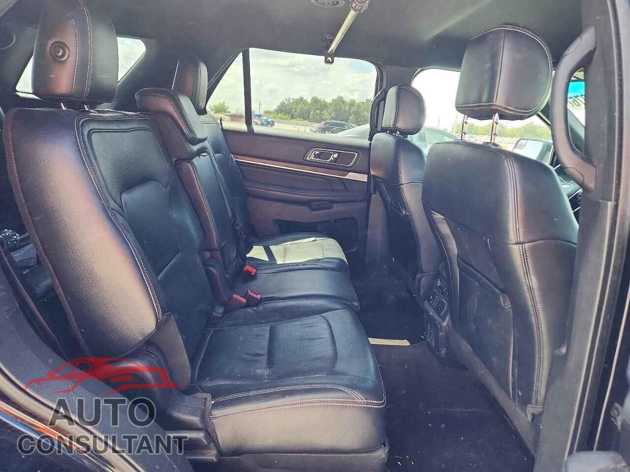 FORD EXPLORER 2016 - 1FM5K7F88GGA10519