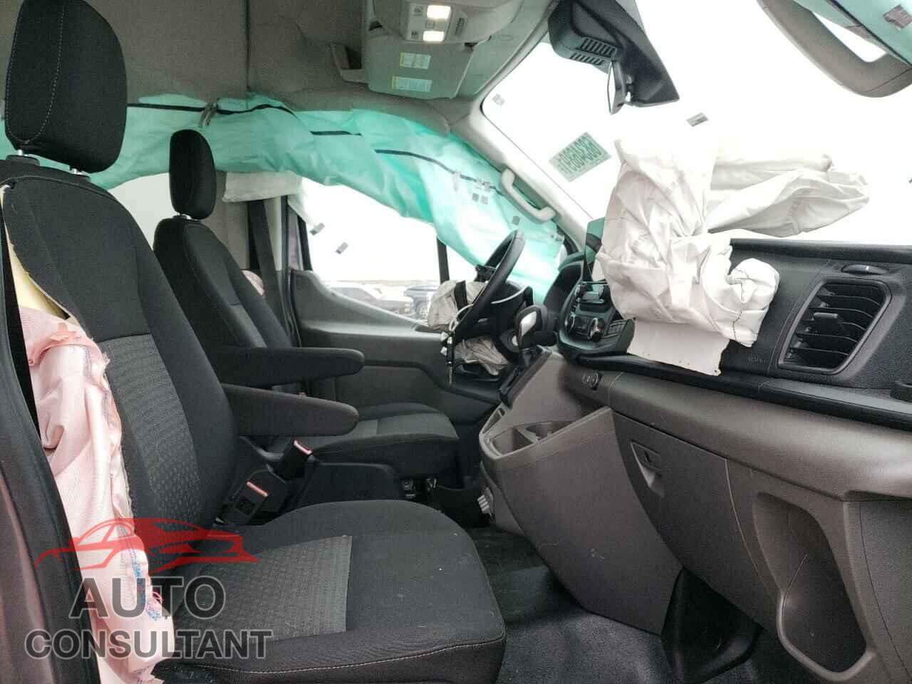 FORD TRANSIT CO 2021 - 1FTBR2DGXMKA10885
