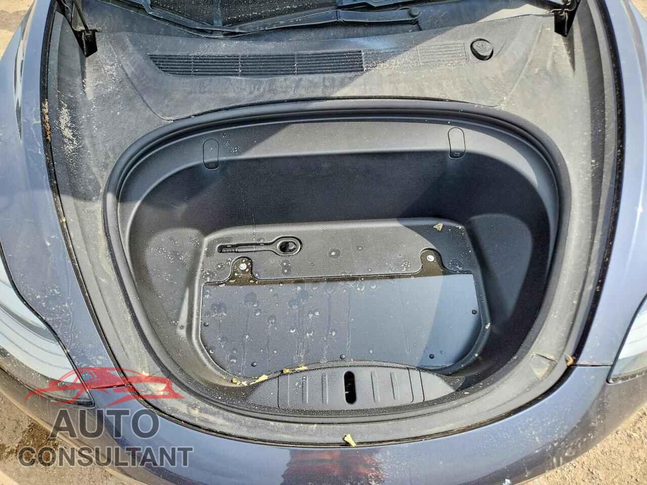 TESLA MODEL 3 2018 - 5YJ3E1EB8JF091021