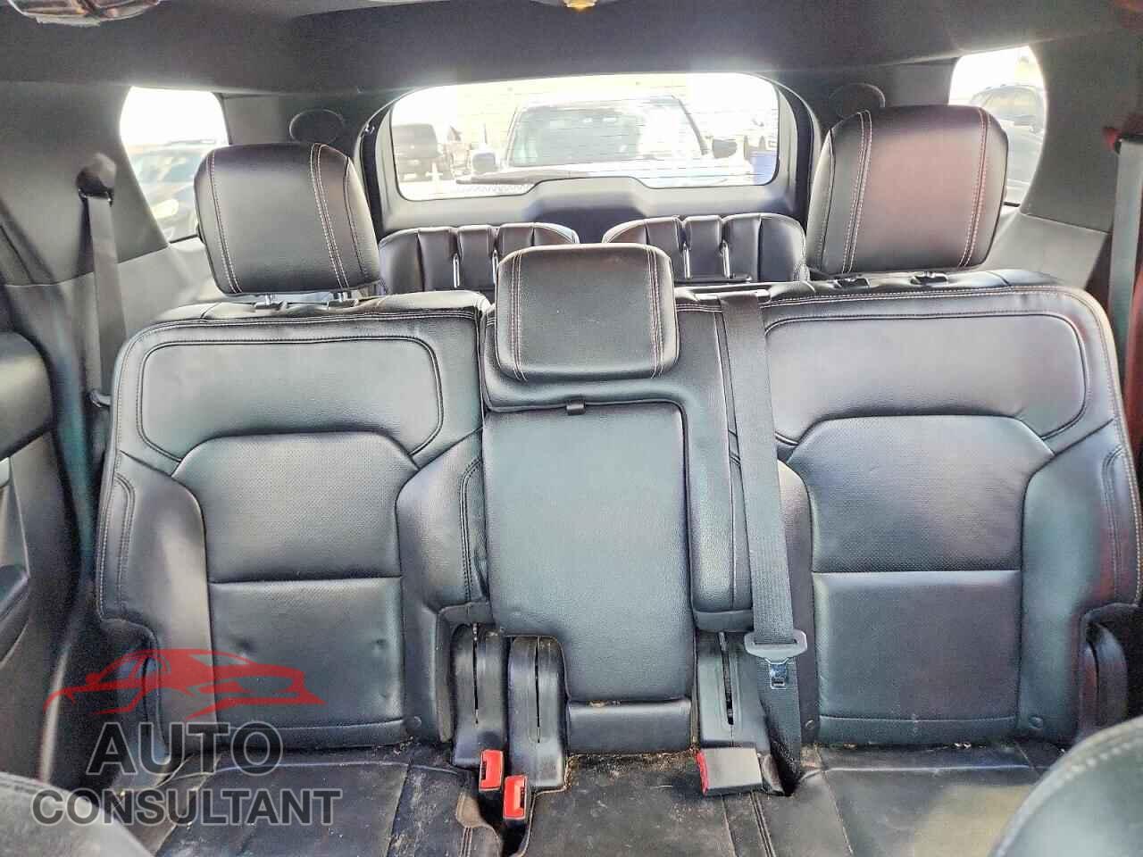 FORD EXPLORER 2016 - 1FM5K7F88GGA10519