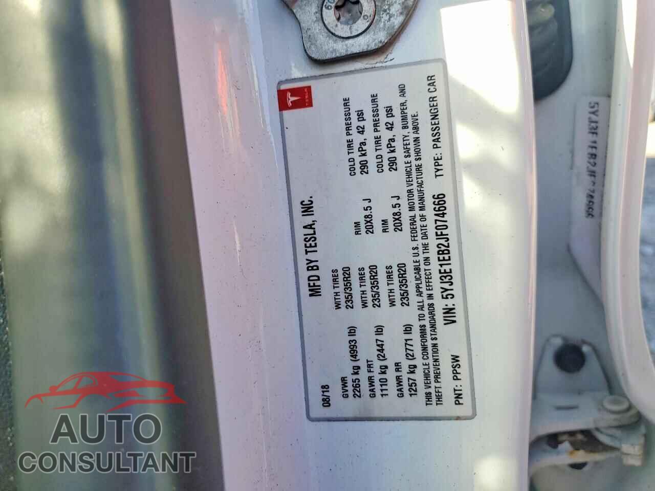 TESLA MODEL 3 2018 - 5YJ3E1EB2JF074666