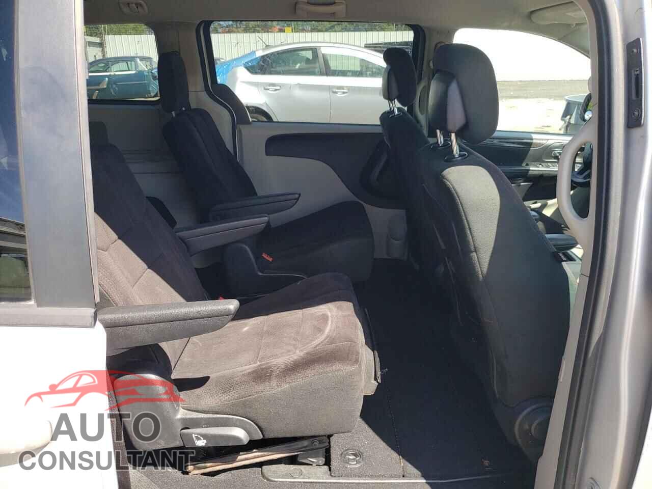 DODGE CARAVAN 2011 - 2D4RN3DG1BR722431