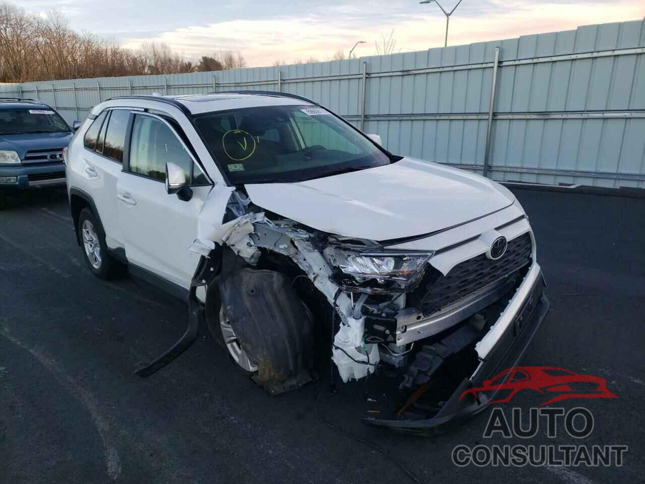 TOYOTA RAV4 2020 - JTMP1RFV2LD065254