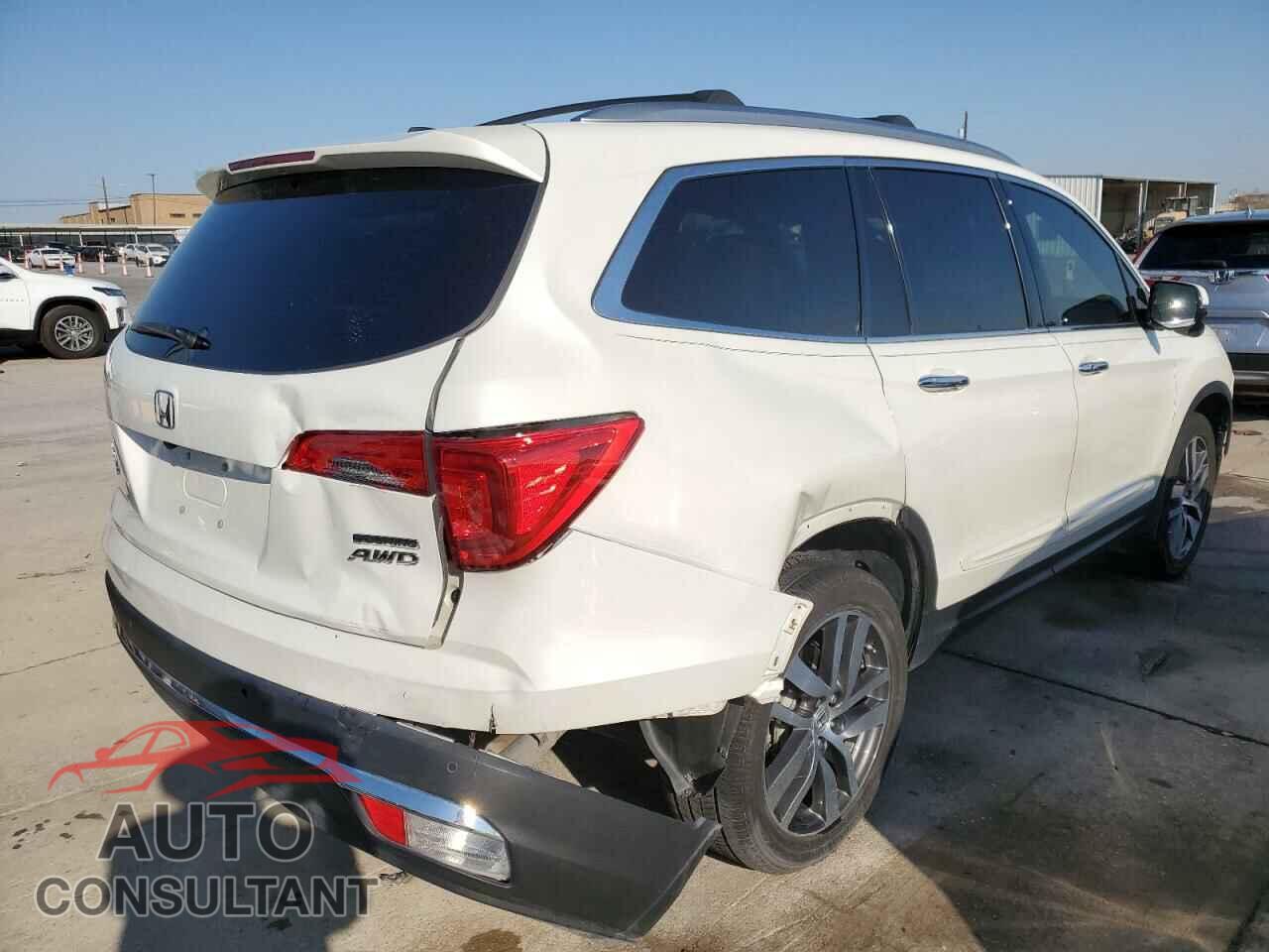 HONDA PILOT 2017 - 5FNYF6H97HB026213