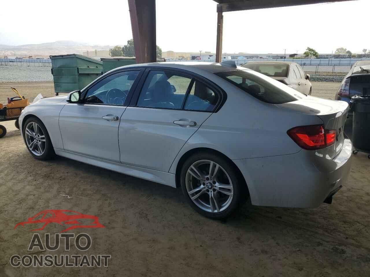 BMW 3 SERIES 2014 - WBA3D3C58EK157360