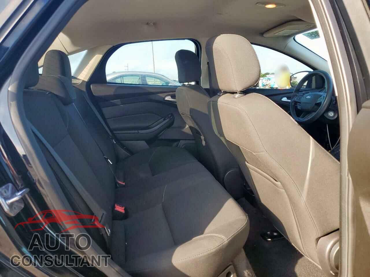 FORD FOCUS 2016 - 1FADP3F21GL299780