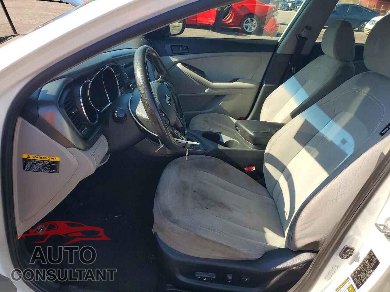 KIA OPTIMA 2011 - KNAGM4A78B5160152
