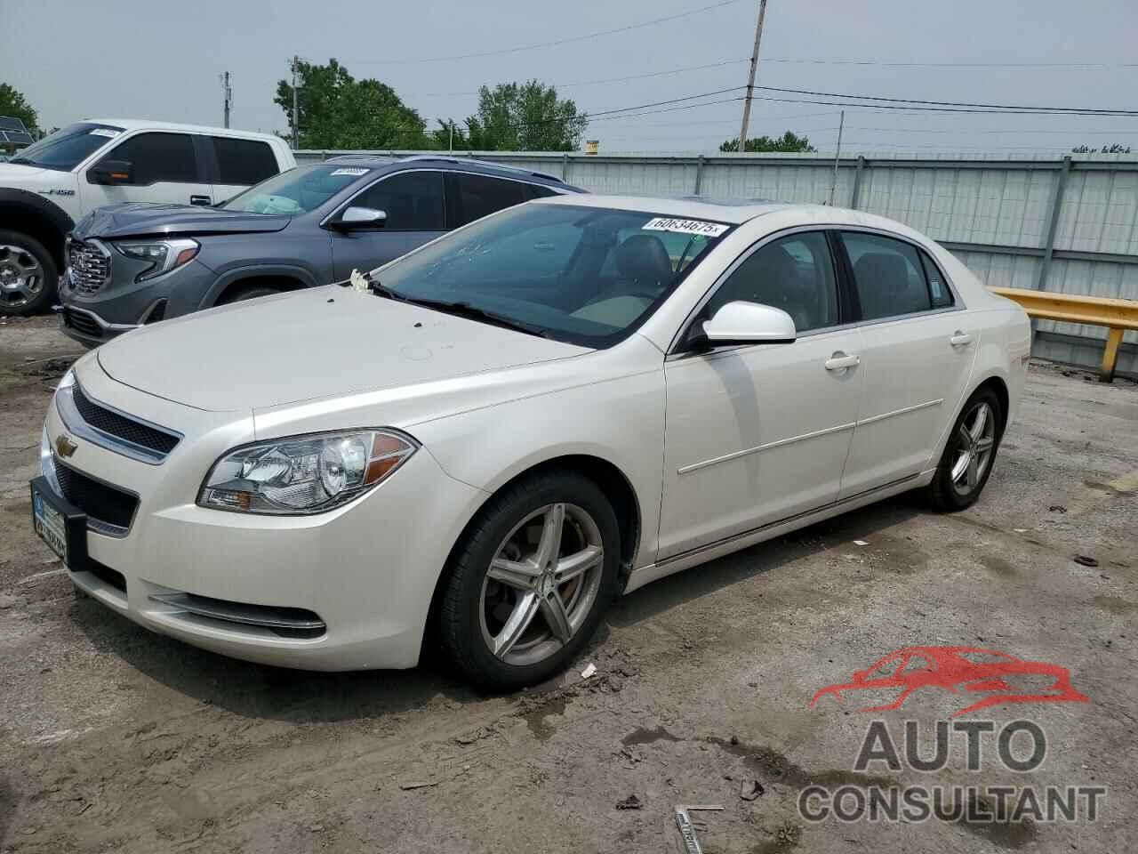 CHEVROLET MALIBU 2011 - 1G1ZD5E10BF272566