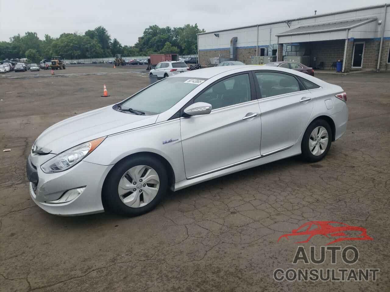 HYUNDAI SONATA 2015 - KMHEC4A40FA139064